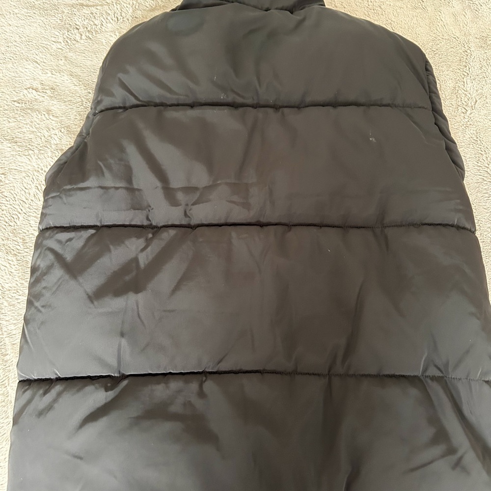 H&M Puffer Vest View 2